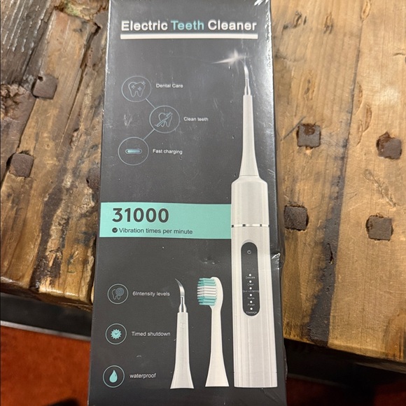 Electric Teeth Cleaner Oral Care Kit - White - Picture 3 of 5
